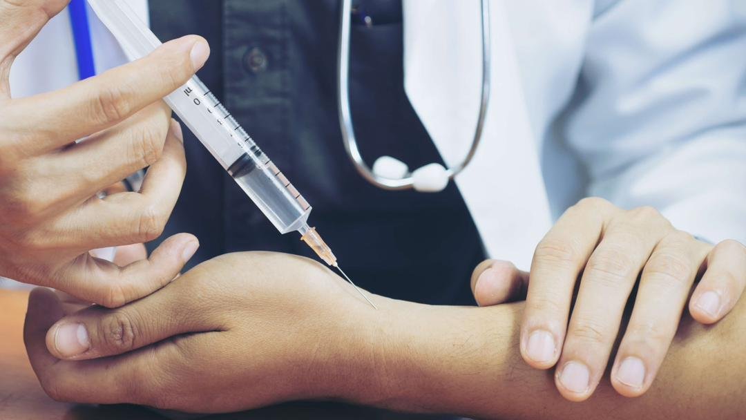 From Bodybuilding to Medicine: Anabolic steroids and Peptides both has played an important role in shaping the modern American society